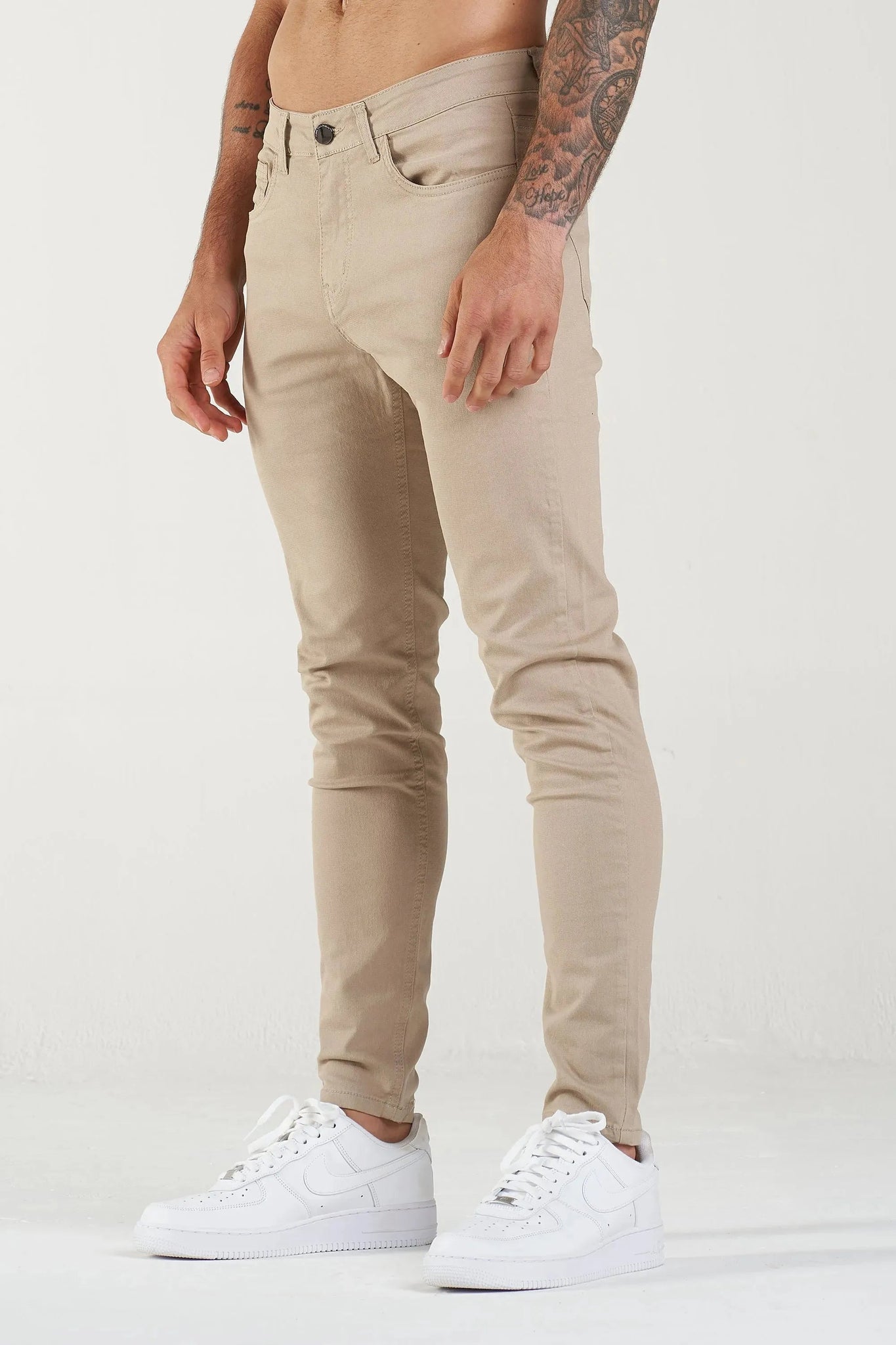 THE CALLUM JEANS - BEIGE