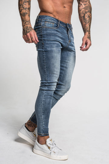 THE LORENZO JEANS - PALE BLUE